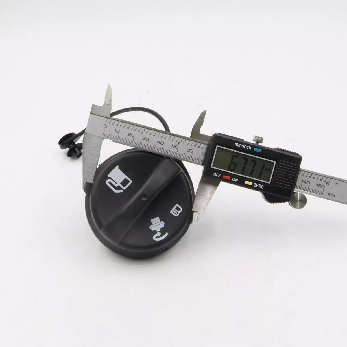 Fuel Tank Cap for Isuzu D-Max Colorado RC Holden Rodeo RA Chevrolet 2003-2008