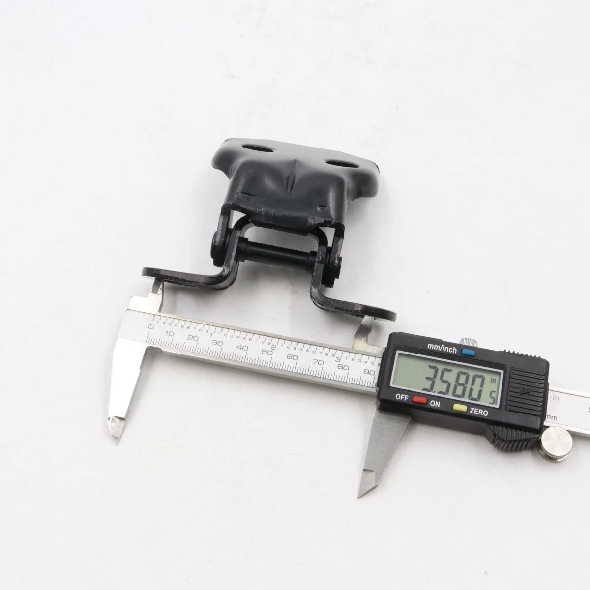 Left Door Hinge for Toyota Land Cruiser BJ60/FJ60/HJ60 1980-1990