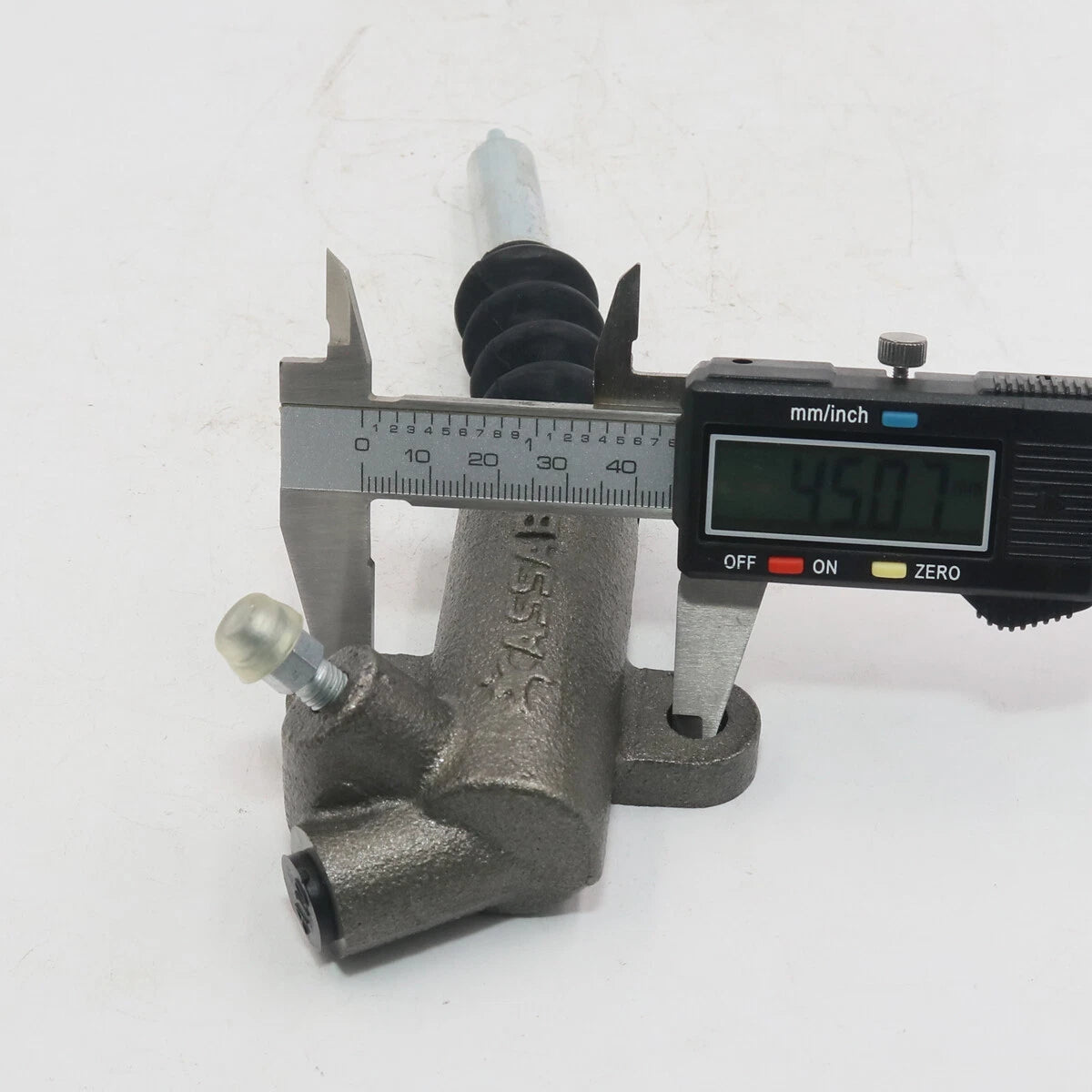 3/4 Clutch Slave Cylinder for Kia Besta Box Pregio Retona Sportage Years