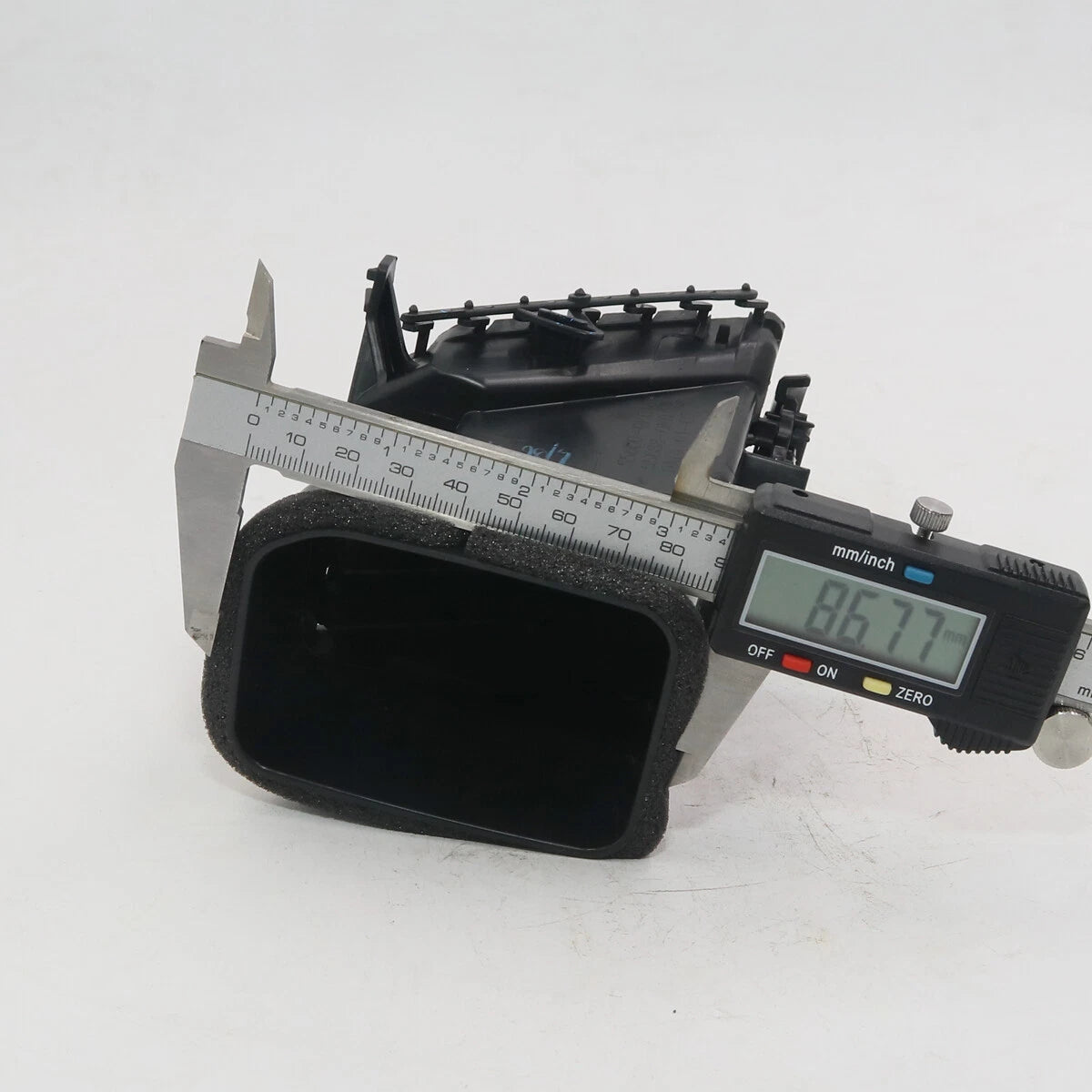 Air Vent Trim Center for Toyota Hilux SR5 2004-2016