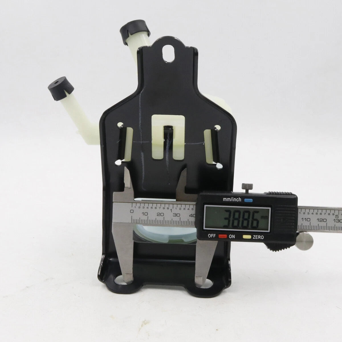 Steering Power Fluid Reservoir for 2.0/3.0 Diesel Toyota Hilux2005-2015