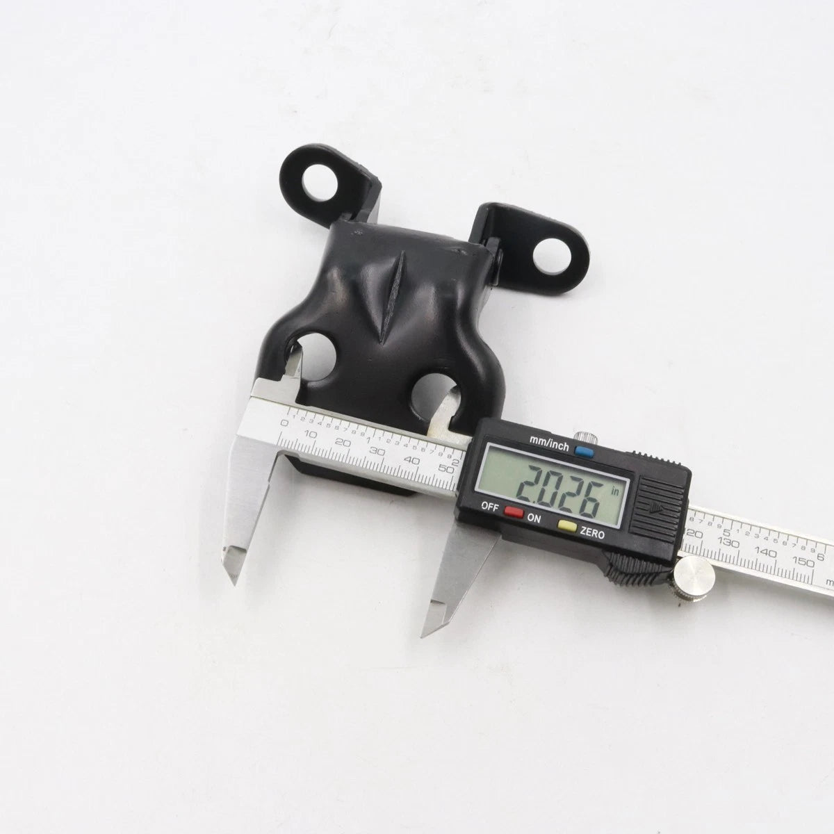 Left Door Hinge for Toyota Land Cruiser BJ60/FJ60/HJ60 1980-1990