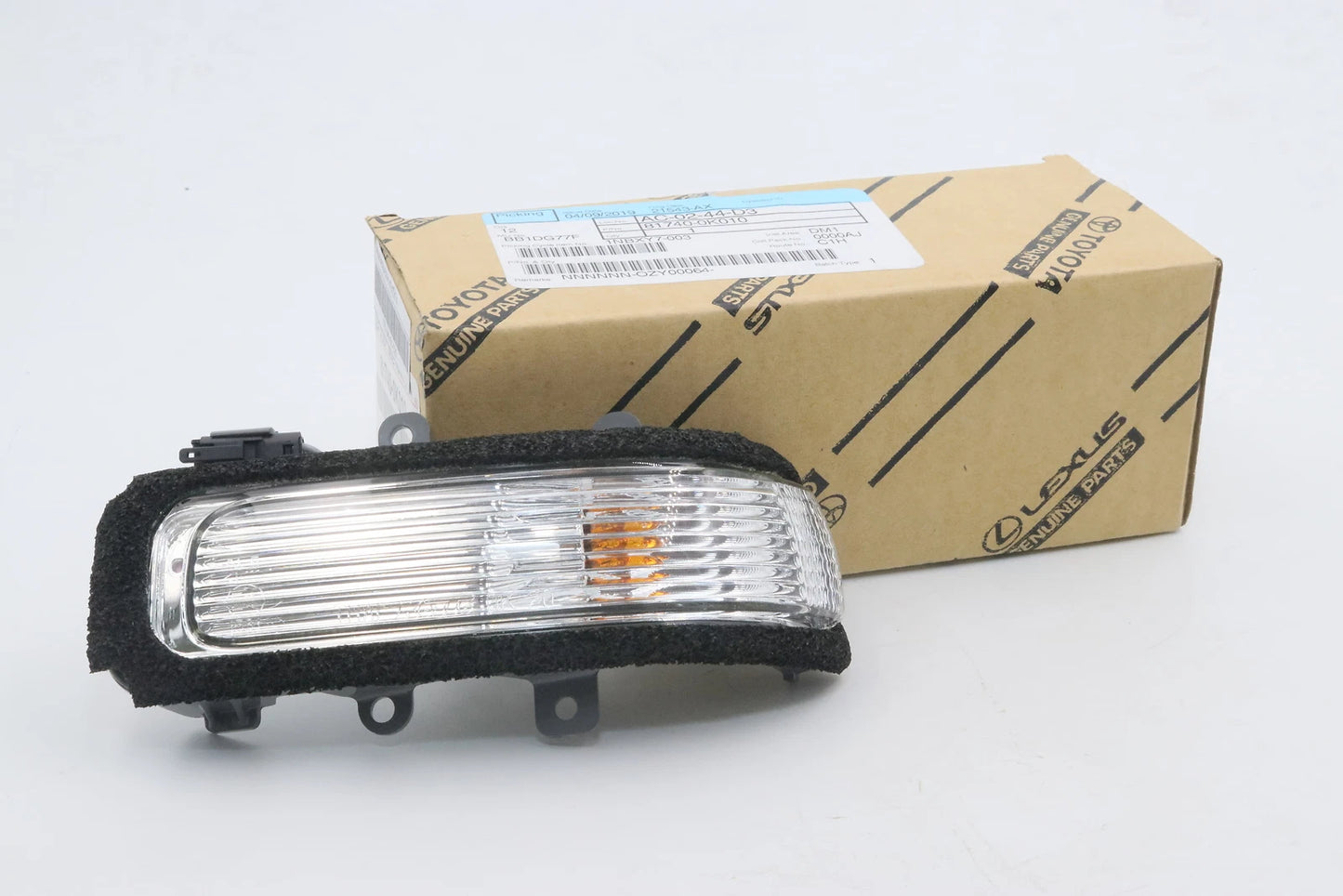 Turn Signal Light LH Mirror Cover for Toyota Hilux2011-2015